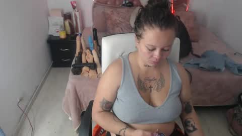 patty squirt87 online show from April 20, 11:35 am