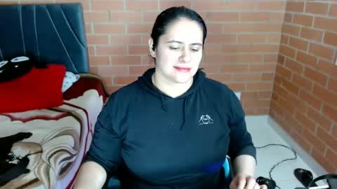 paula__117 online show from May 31, 1:22 am