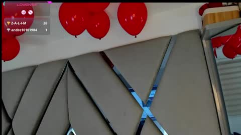Snapshot of paula_daniela1 chatting on February 18, 11:08 pm Paula online show from February 18, 11:08 pm