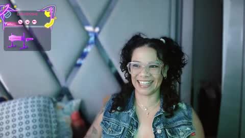 Snapshot of paula_daniela1 chatting on October 7, 10:58 pm Paula online show from October 7, 10:58 pm