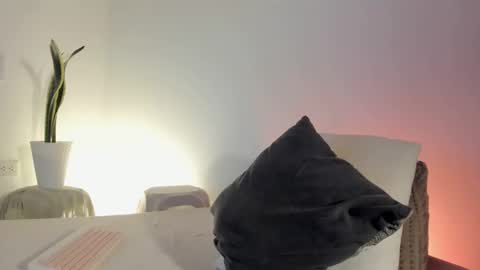Snapshot of paula_perez07 chatting on September 23, 3:48 am Paula perez - online show from September 23, 3:48 am