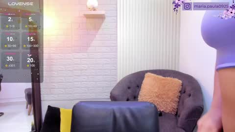 Snapshot of paulafer_ chatting on January 13, 7:53 pm online show from January 13, 7:53 pm
