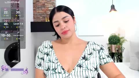 Snapshot of paulafer_ chatting on February 13, 7:42 pm online show from February 13, 7:42 pm