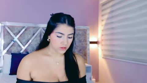 Paulina online show from October 18, 1:14 pm