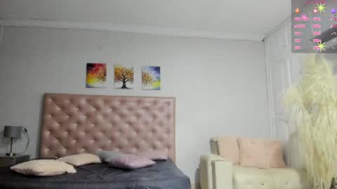 PaulinaSaennz online show from April 13, 1:01 pm