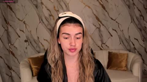 Paulina Santos  online show from March 4, 7:22 pm