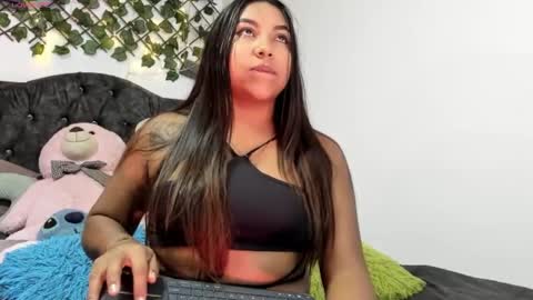 Snapshot of paulinaswan_ chatting on March 7, 5:08 am Paulina online show from March 7, 5:08 am