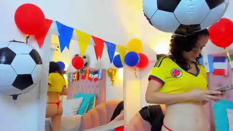 paulinavera online show from June 17, 3:02 pm