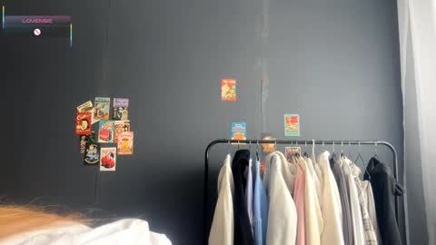 Lola online show from February 21, 9:21 am