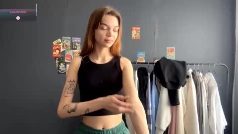 Lola online show from February 25, 9:08 am