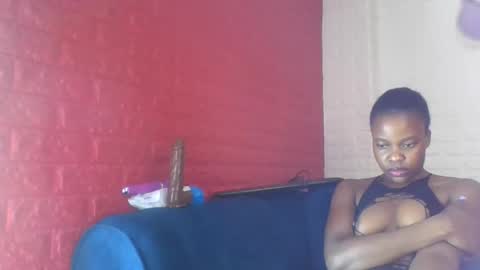peach_melbah online show from May 15, 11:18 pm