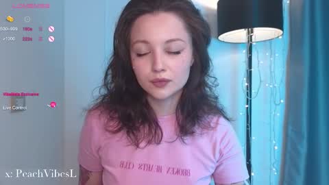 Lili online show from March 8, 1:48 am