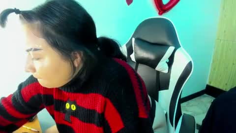 Peachy   online show from March 31, 1:38 am