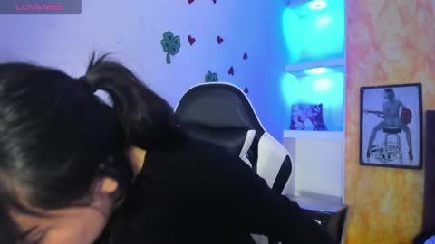 Peachy   online show from April 16, 5:08 am