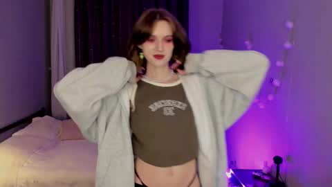Snapshot of peachymaybe chatting on October 3, 1:11 am Peachy not a bb baby love or something Please call me Peachy online show from October 3, 1:11 am
