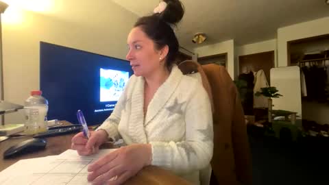 PeachyObsession online show from February 12, 2:02 am