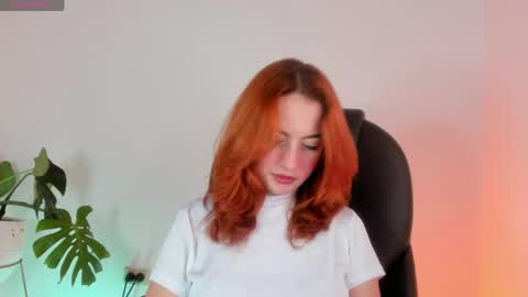 LILLY online show from April 17, 3:08 am