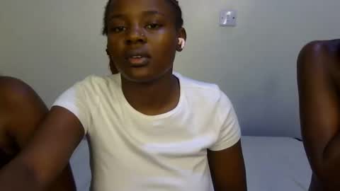 vel online show from December 19, 6:33 pm