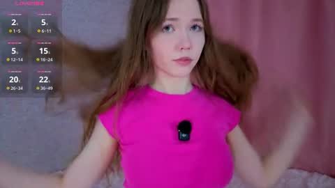 pearly_peach_ online show from July 12, 12:11 am