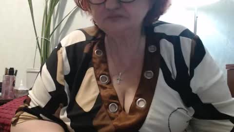 PeggySoft online show from April 18, 7:07 pm