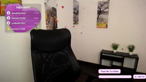 Mia online show from October 16, 10:40 am