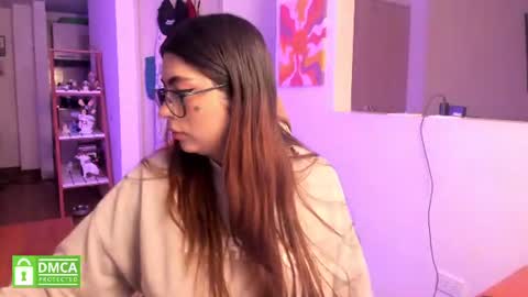 Sarah Ana Banana online show from June 15, 10:54 pm