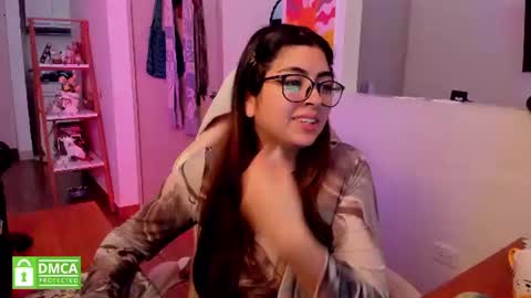 Sarah Ana Banana online show from July 18, 1:57 pm