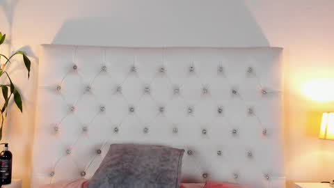 Snapshot of perla_giraldo chatting on October 1, 4:39 am PERLA online show from October 1, 4:39 am