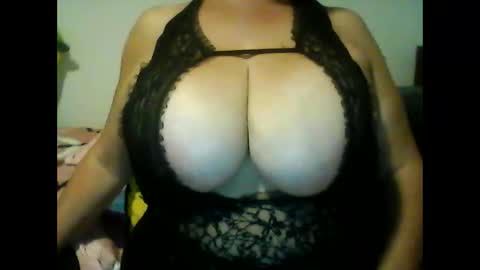 Snapshot of perlita070822 chatting on January 8, 4:55 am perlita070822 online show from January 8, 4:55 am