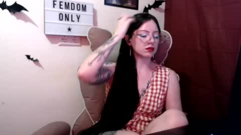 Persephone online show from June 27, 12:06 pm