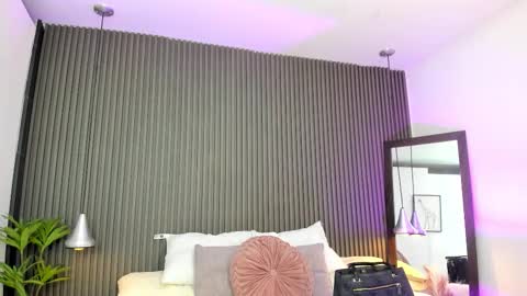 Lizza online show from November 4, 11:26 am