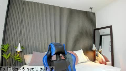 Lizza online show from April 4, 2:54 am