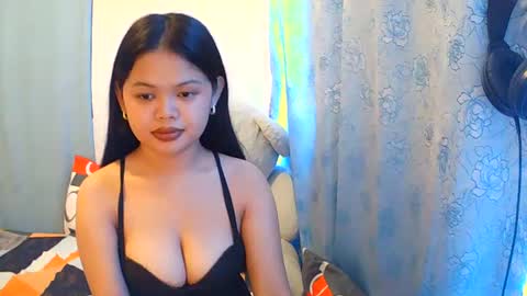 petite_angelxxx online show from July 24, 6:28 pm