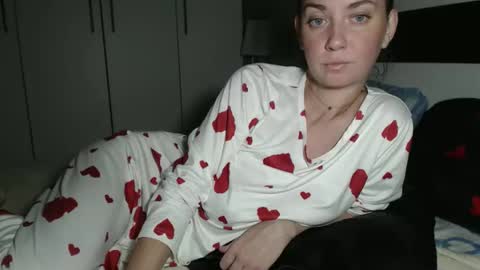Snapshot of petite_danielle chatting on September 20, 7:45 pm petite_danielle online show from September 20, 7:45 pm