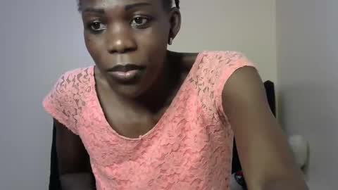 petite_lavi2 online show from February 26, 1:57 am