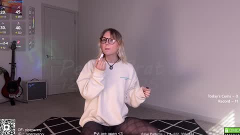 PiperAvery online show from December 2, 6:32 pm