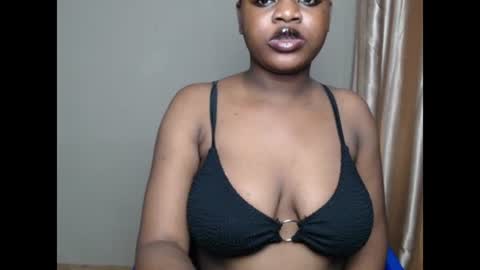 Call Me KiKi online show from July 30, 7:37 pm