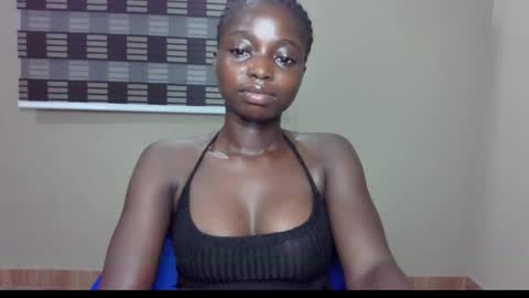 petitexxebony online show from May 29, 7:56 pm