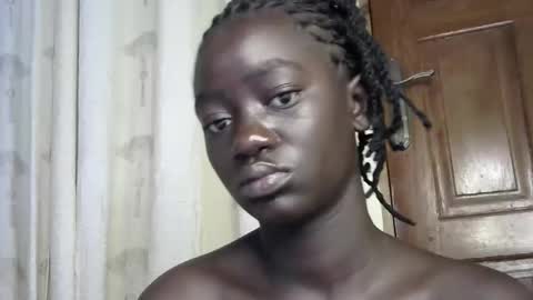 petitte_gyaal online show from January 12, 3:56 am