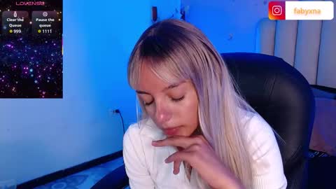 Snapshot of peyton_gh chatting on October 1, 4:17 am Peyton online show from October 1, 4:17 am