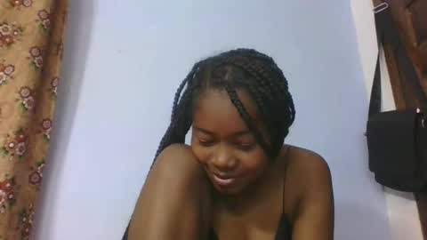 phania185885 online show from April 9, 6:19 am