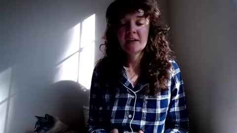 sophie online show from December 22, 3:22 pm