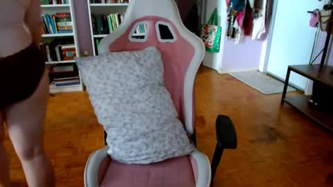 Phoebe online show from September 27, 7:32 pm