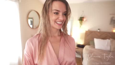 PHOENIX TAYLOR online show from November 27, 6:11 pm