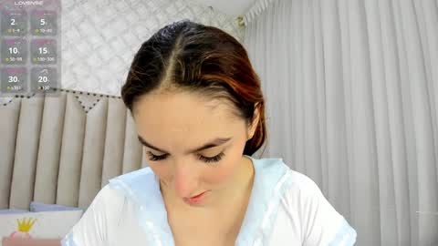 Snapshot of pia_johnson_ chatting on December 24, 11:49 am online show from December 24, 11:49 am