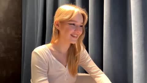 Kristie online show from July 24, 2:09 am
