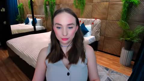 Emelie online show from March 14, 11:00 am