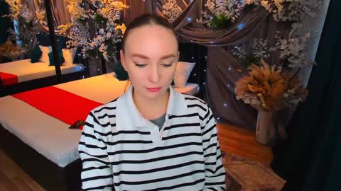 Emelie online show from February 8, 10:18 am