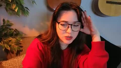 PilloGoddess online show from May 2, 9:56 am