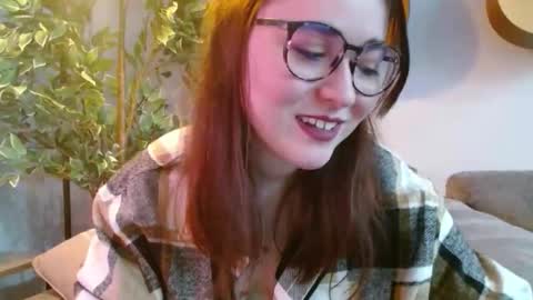 PilloGoddess online show from November 30, 12:26 am